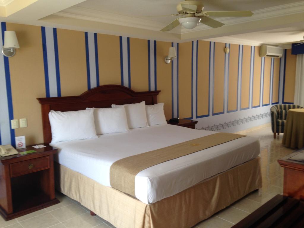 Hotel Plaza Colonial Campeche Pokój zdjęcie